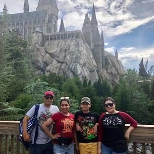 Meet your Posher, Cesar